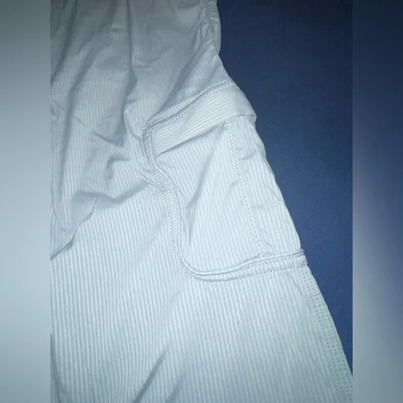 Lululemon Gray Cargo Capri Pants - Picture 7 of 12